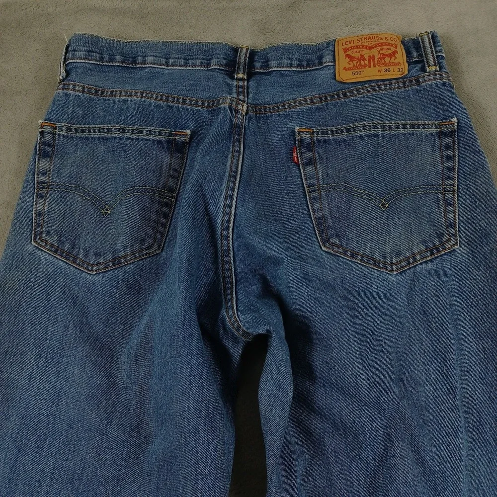 Levis 550 Jeans Mens 36x32 Blue Relaxed Fit Straight Leg Denim Classic Y2K Style